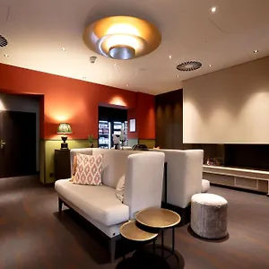 Western St. Raphael Hotell